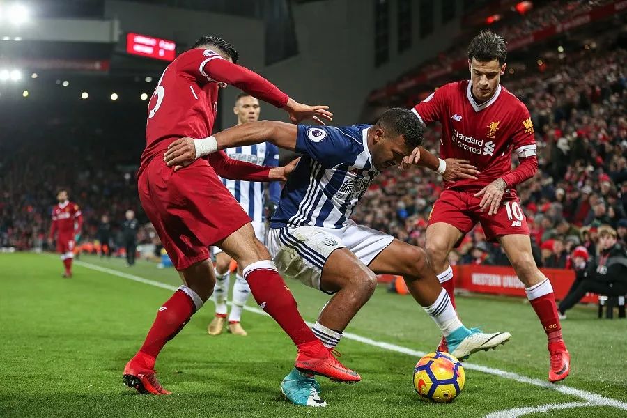 阿隆索：球队内部非常团结，阿诺德在皇马有适应过程是正常的